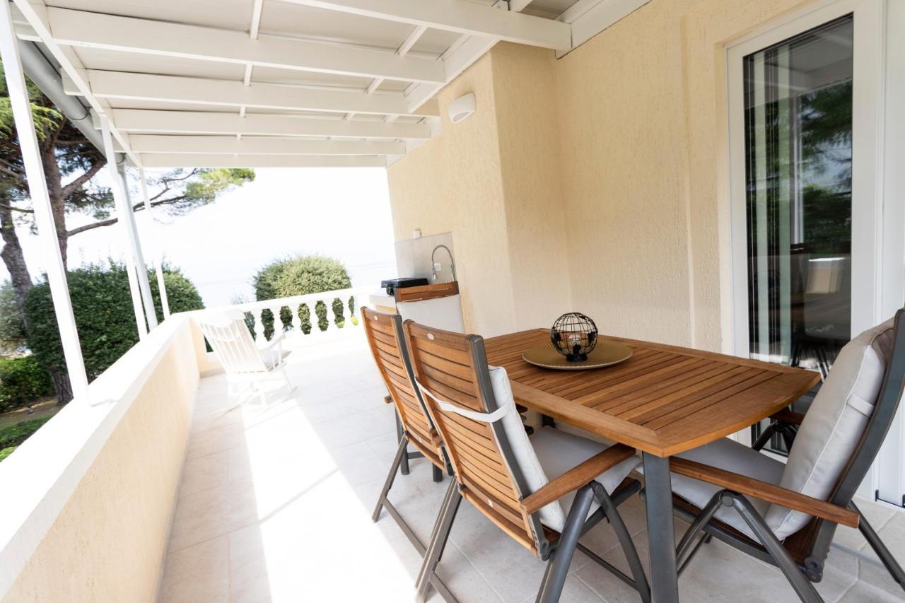 Luxury Mantinela Apartment Malinska Exterior photo